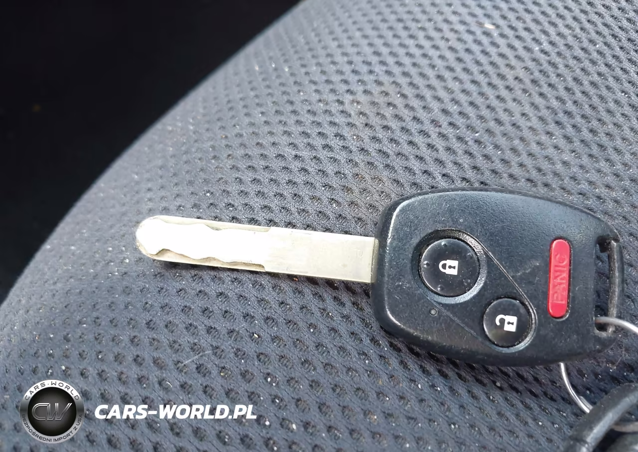 2012 Honda Fit Sport VIN:JHMGE8H50CC016408 - 11
