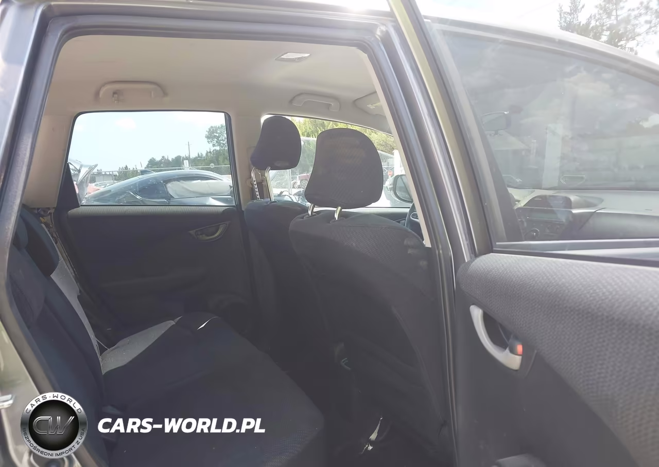 2012 Honda Fit Sport VIN:JHMGE8H50CC016408 - 8