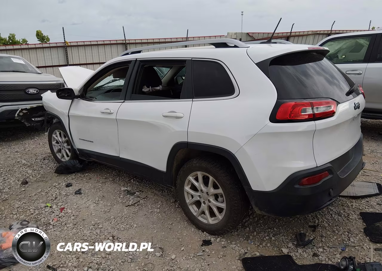 2018 Jeep Cherokee Latitude Fwd VIN:1C4PJLCB9JD503305 - 3