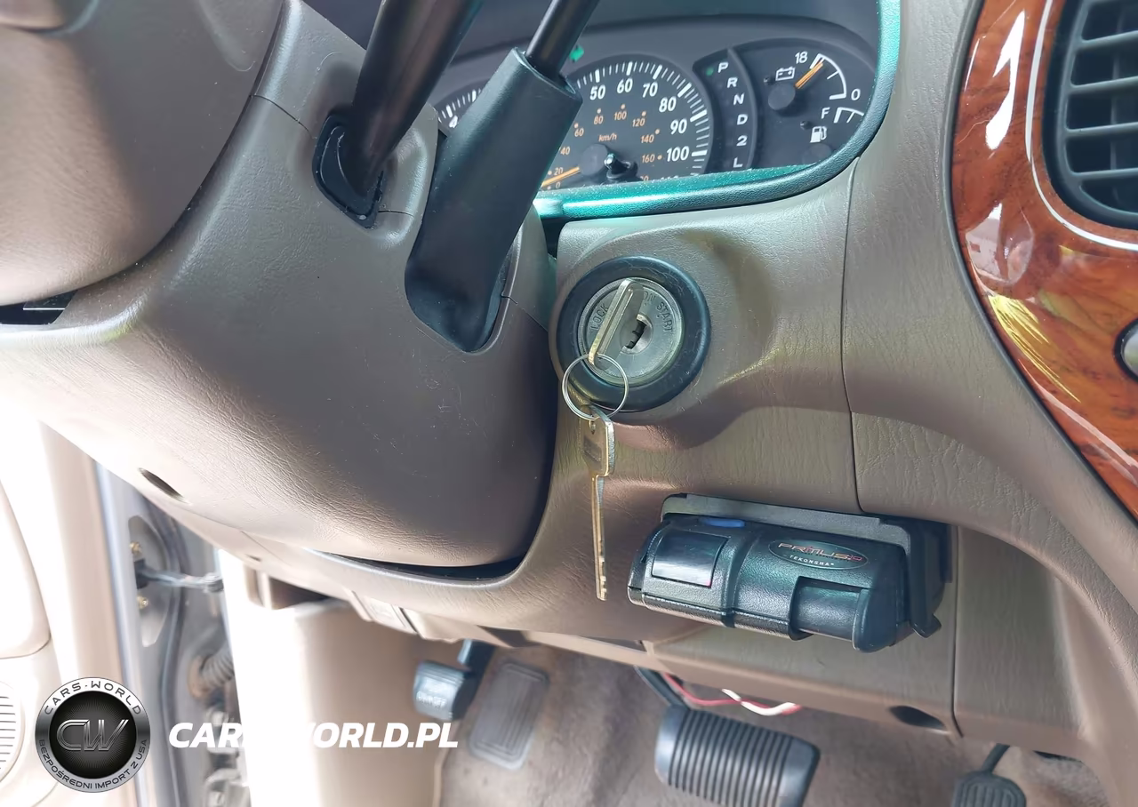 2002 Toyota Tundra Ltd V8 VIN:5TBRT38132S330530 - 11
