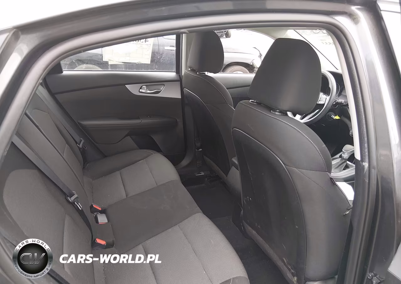 2023 Kia Forte Lxs VIN:3KPF24AD1PE596962 - 8