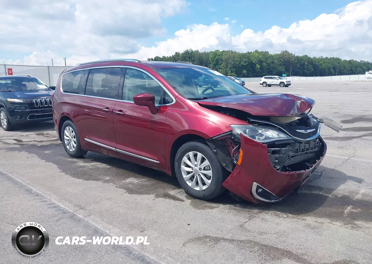 2020 Chrysler Pacifica Touring L