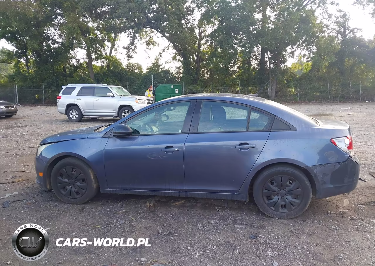 2014 Chevrolet Cruze Ls Auto VIN:1G1PA5SH1E7267926 - 14