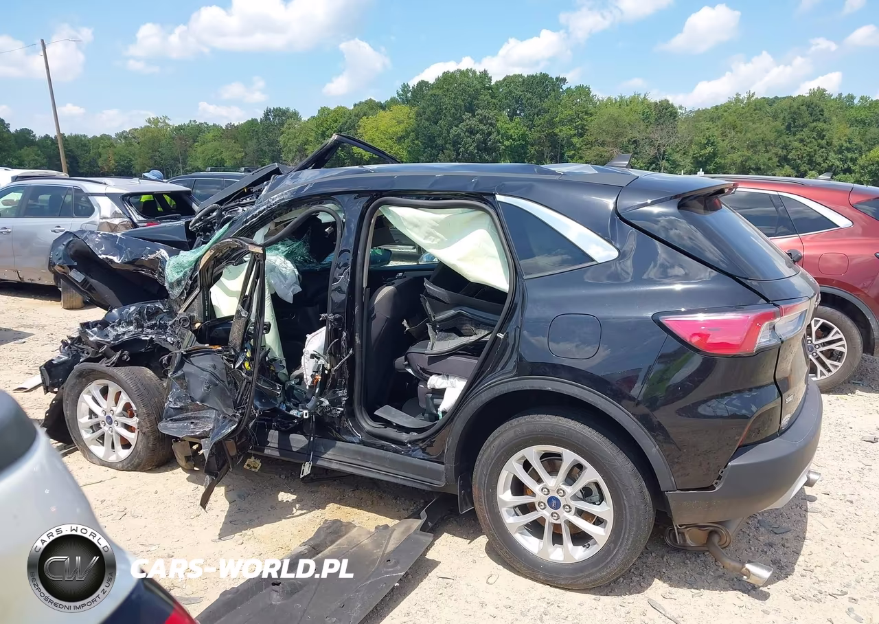 2020 Ford Escape Se VIN:1FMCU9G63LUC39731 - 13