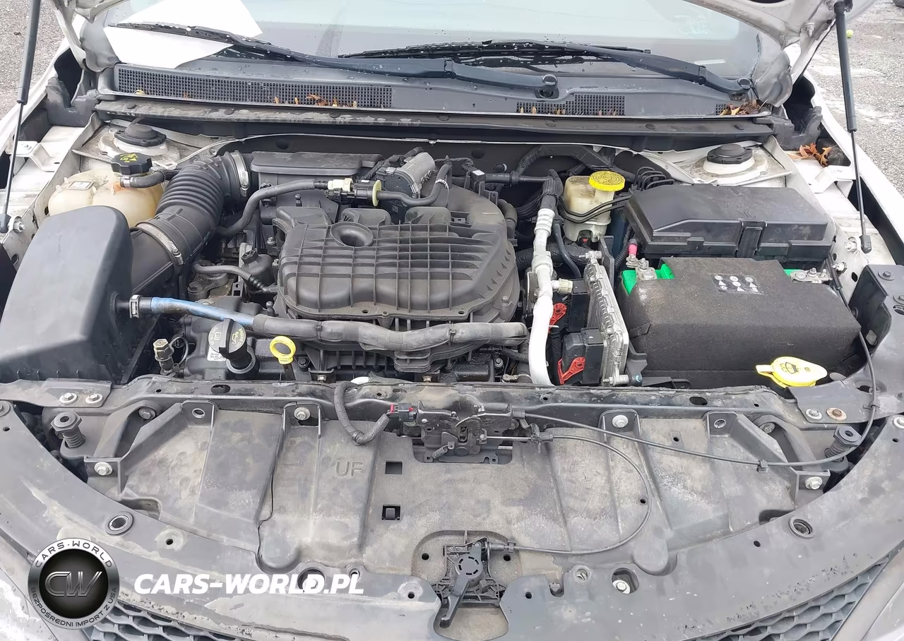 2015 Chrysler 200 S VIN:1C3CCCDG3FN624128 - 10