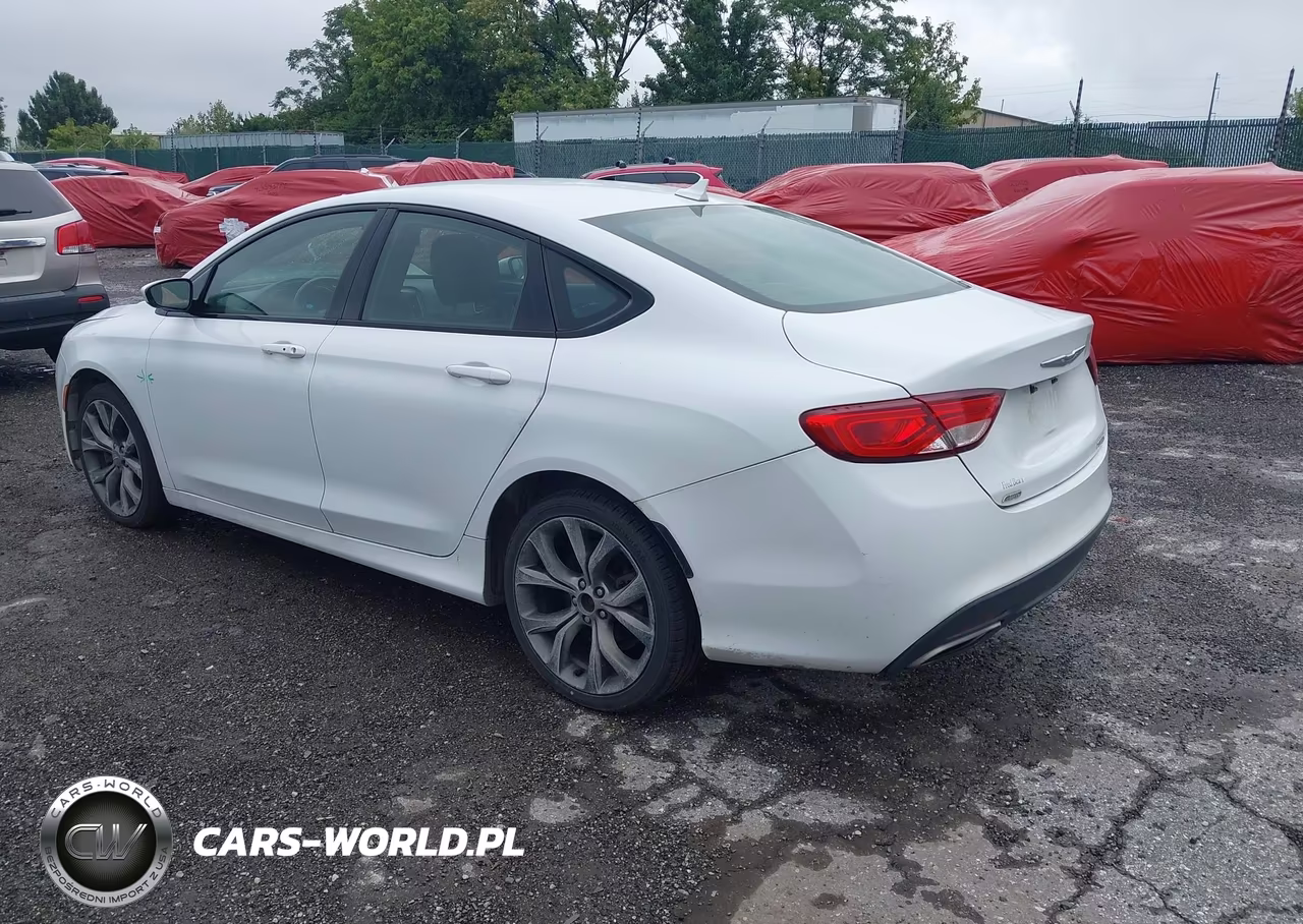 2015 Chrysler 200 S VIN:1C3CCCDG3FN624128 - 3