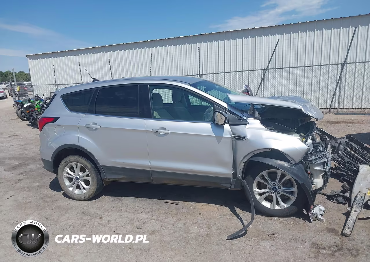 2019 Ford Escape Se VIN:1FMCU9G90KUB33911 - 12