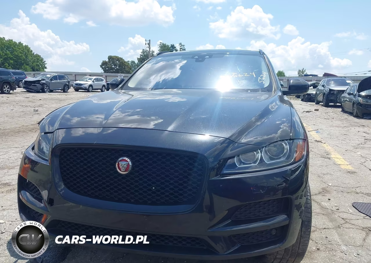 2018 Jaguar F-Pace 25T Prestige VIN:SADCK2FX7JA255624 - 12