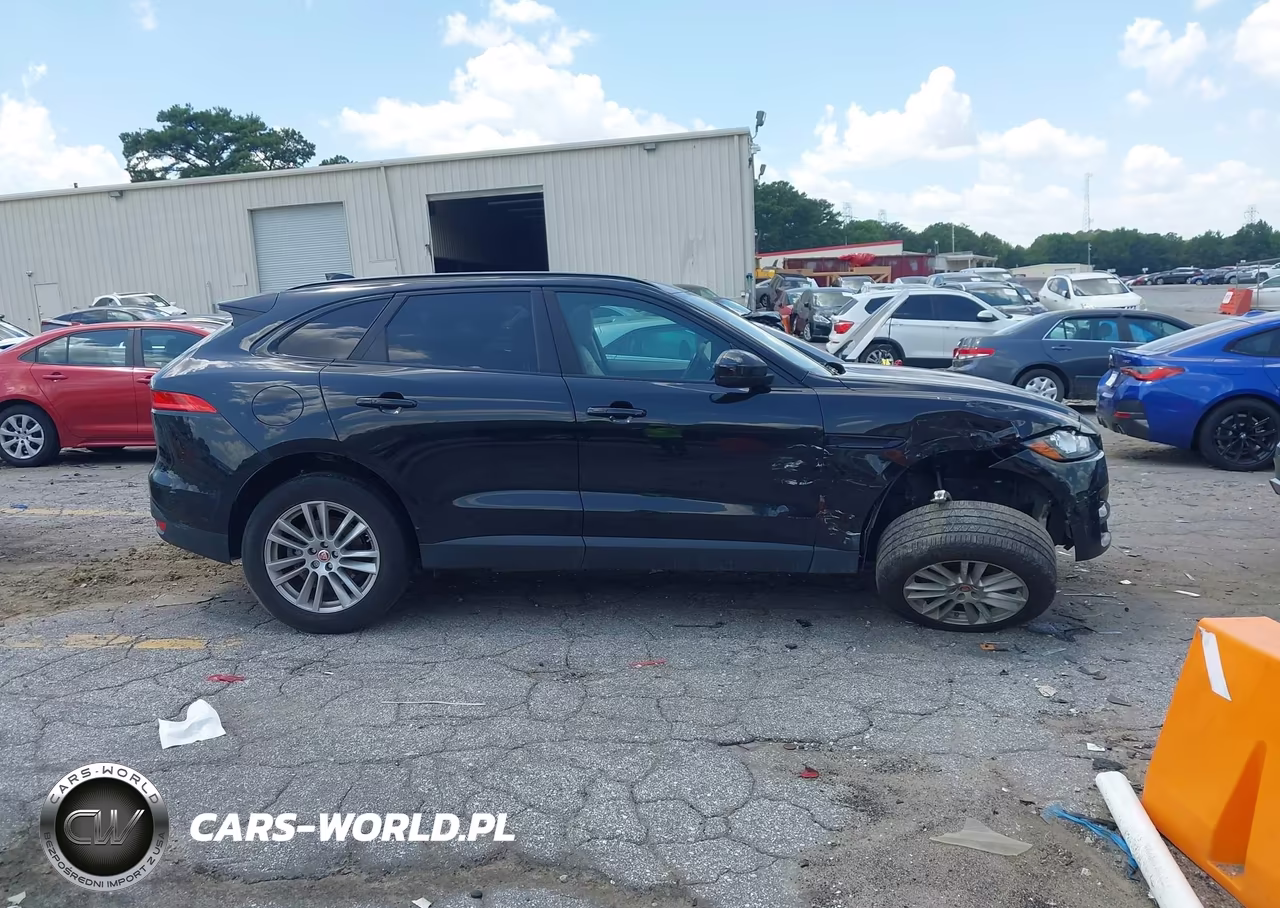 2018 Jaguar F-Pace 25T Prestige VIN:SADCK2FX7JA255624 - 13