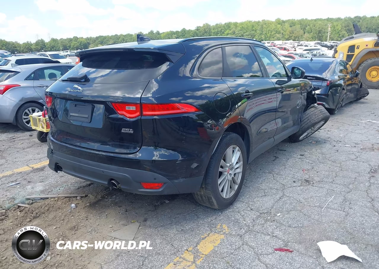 2018 Jaguar F-Pace 25T Prestige VIN:SADCK2FX7JA255624 - 4