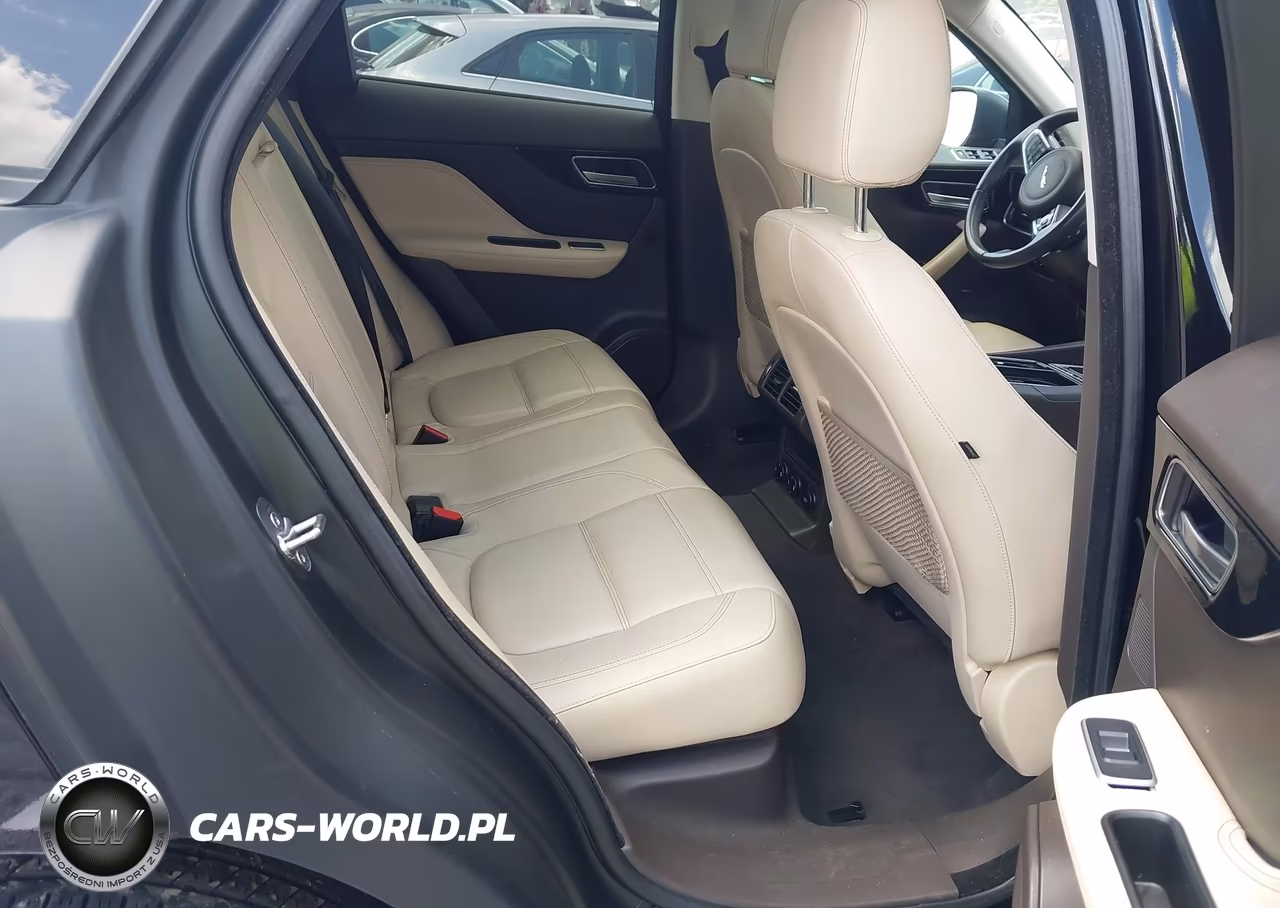 2018 Jaguar F-Pace 25T Prestige VIN:SADCK2FX7JA255624 - 8