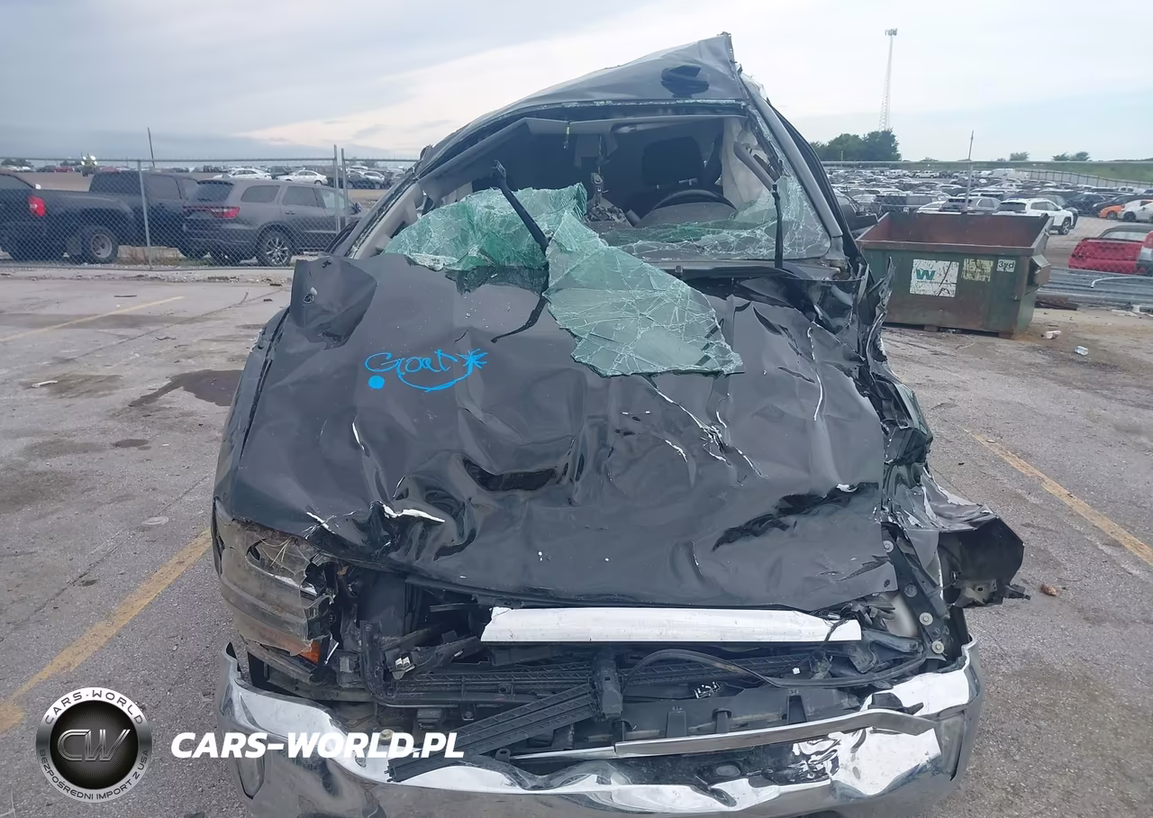 2018 Chevrolet Silverado 1500 1Lt VIN:3GCUKREC0JG547656 - 12