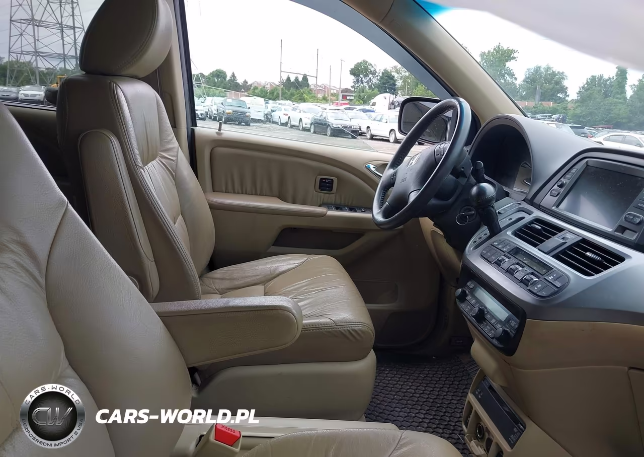 2010 Honda Odyssey Touring VIN:5FNRL3H95AB023120 - 5