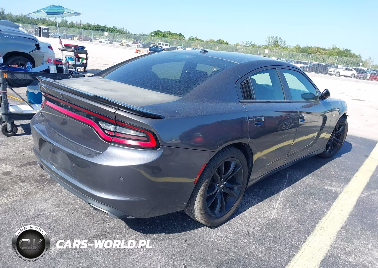 2018 Dodge Charger Sxt Rwd VIN:2C3CDXBG9JH126069 - 4
