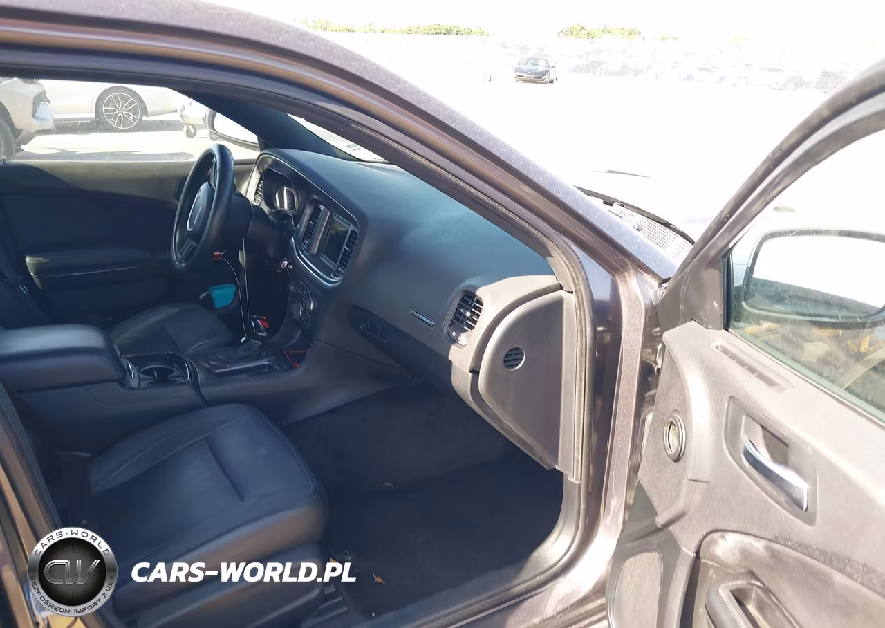 2018 Dodge Charger Sxt Rwd VIN:2C3CDXBG9JH126069 - 5