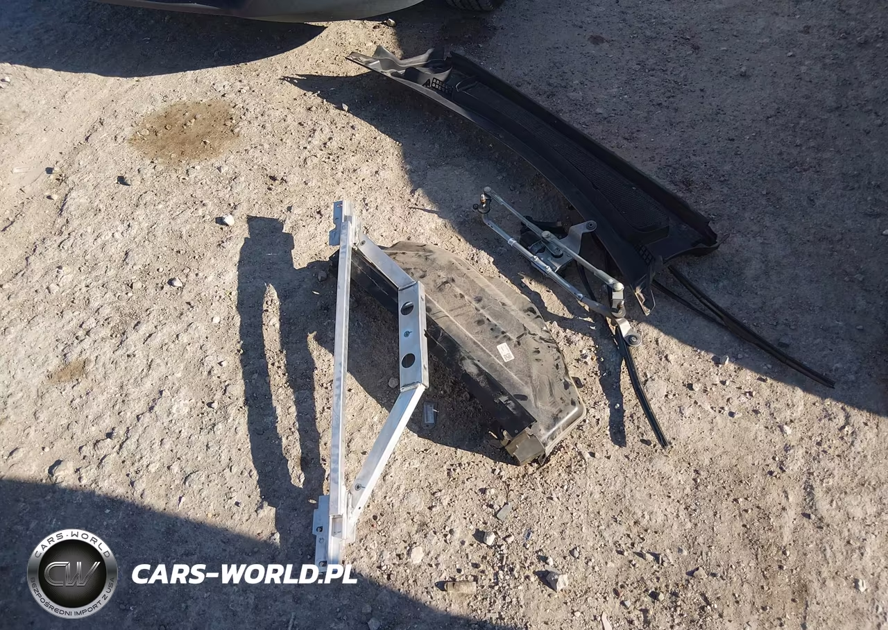 2025 Jeep Grand Cherokee Altitude 4X4 VIN:1C4RJHAG4S8657435 - 12