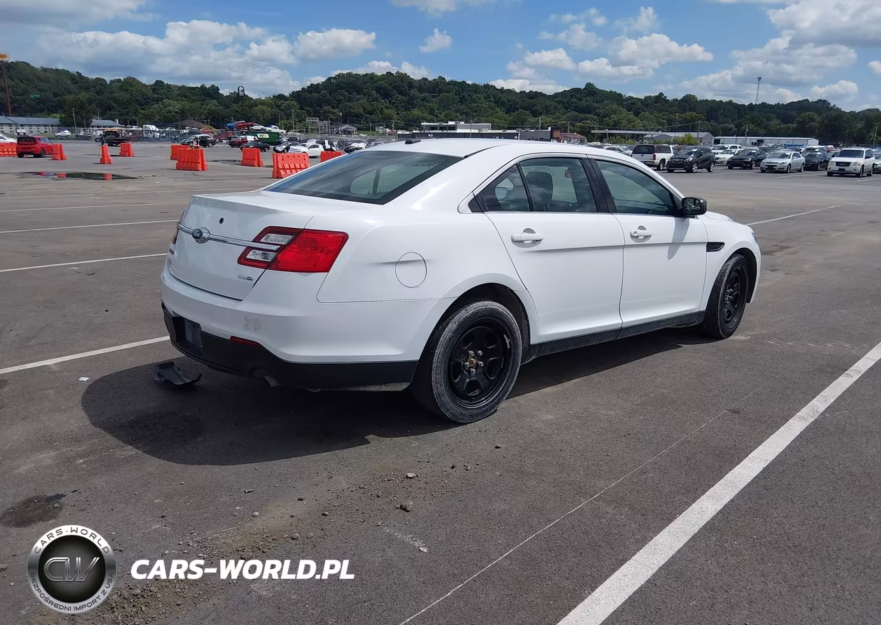 2018 Ford Police Interceptor VIN:1FAHP2MK6JG125895 - 4
