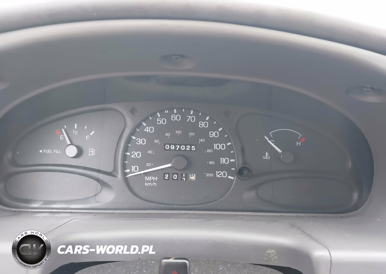2002 Ford Escort Fleet Premium-Fleet Standard VIN:3FAFP13P22R121562 - 7