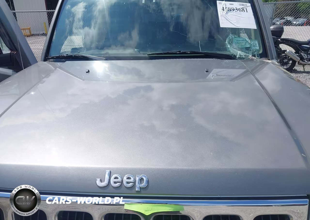 2007 Jeep Commander Sport VIN:1J8HG48K57C654165 - 10