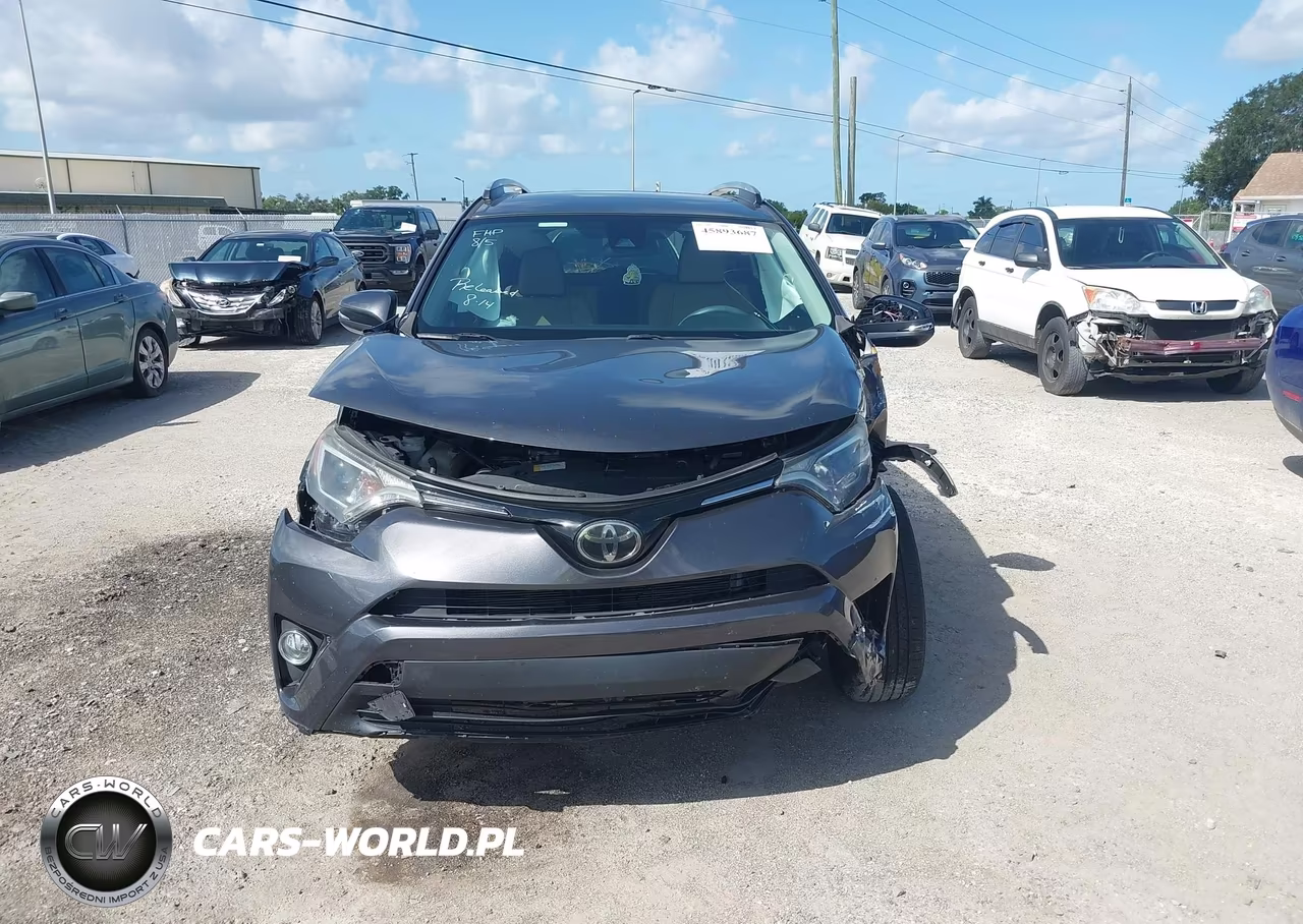 2018 Toyota Rav4 Xle VIN:2T3WFREV7JW501918 - 13