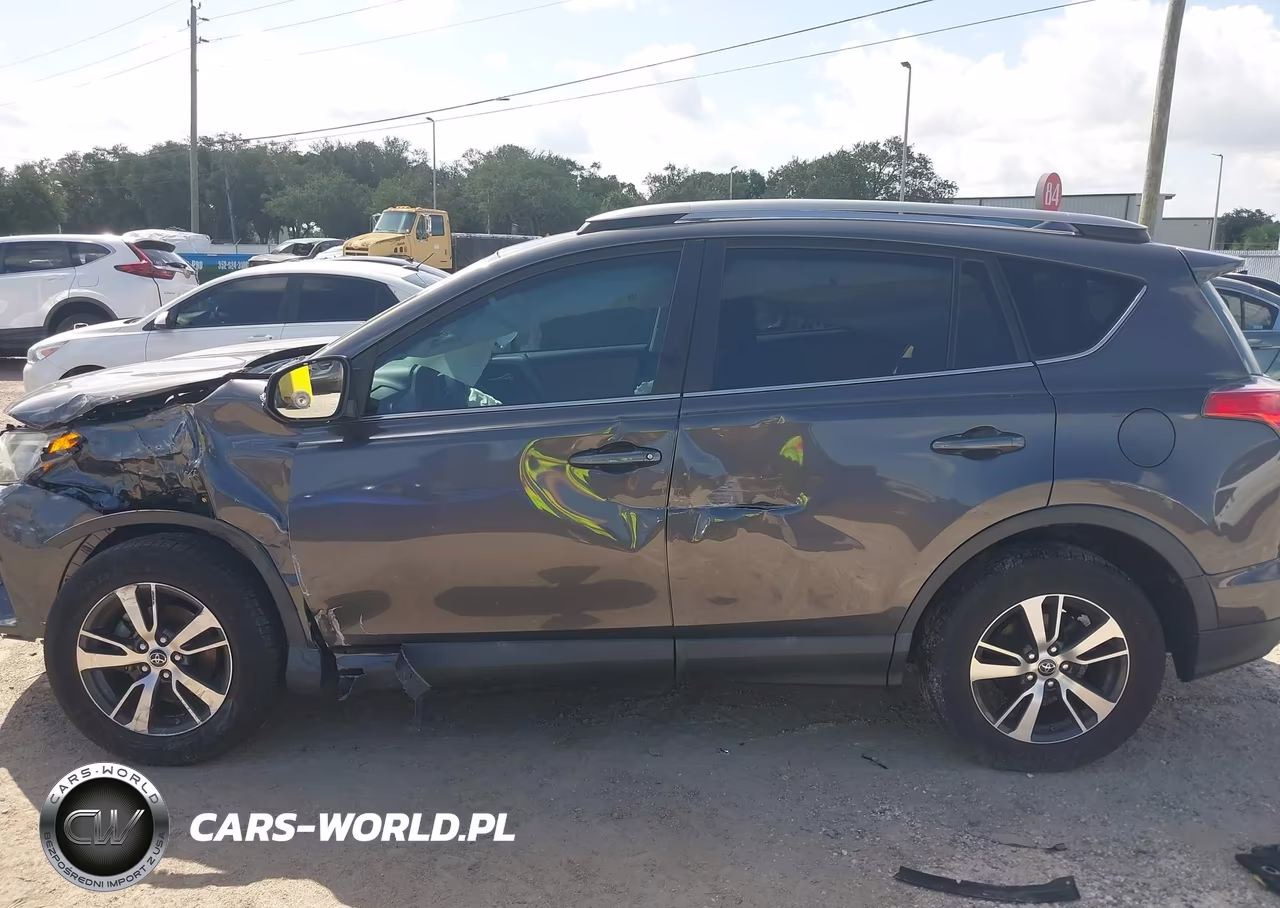 2018 Toyota Rav4 Xle VIN:2T3WFREV7JW501918 - 15