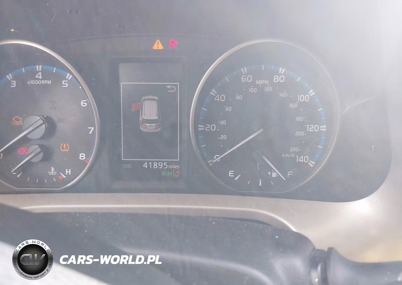 2018 Toyota Rav4 Xle VIN:2T3WFREV7JW501918 - 16