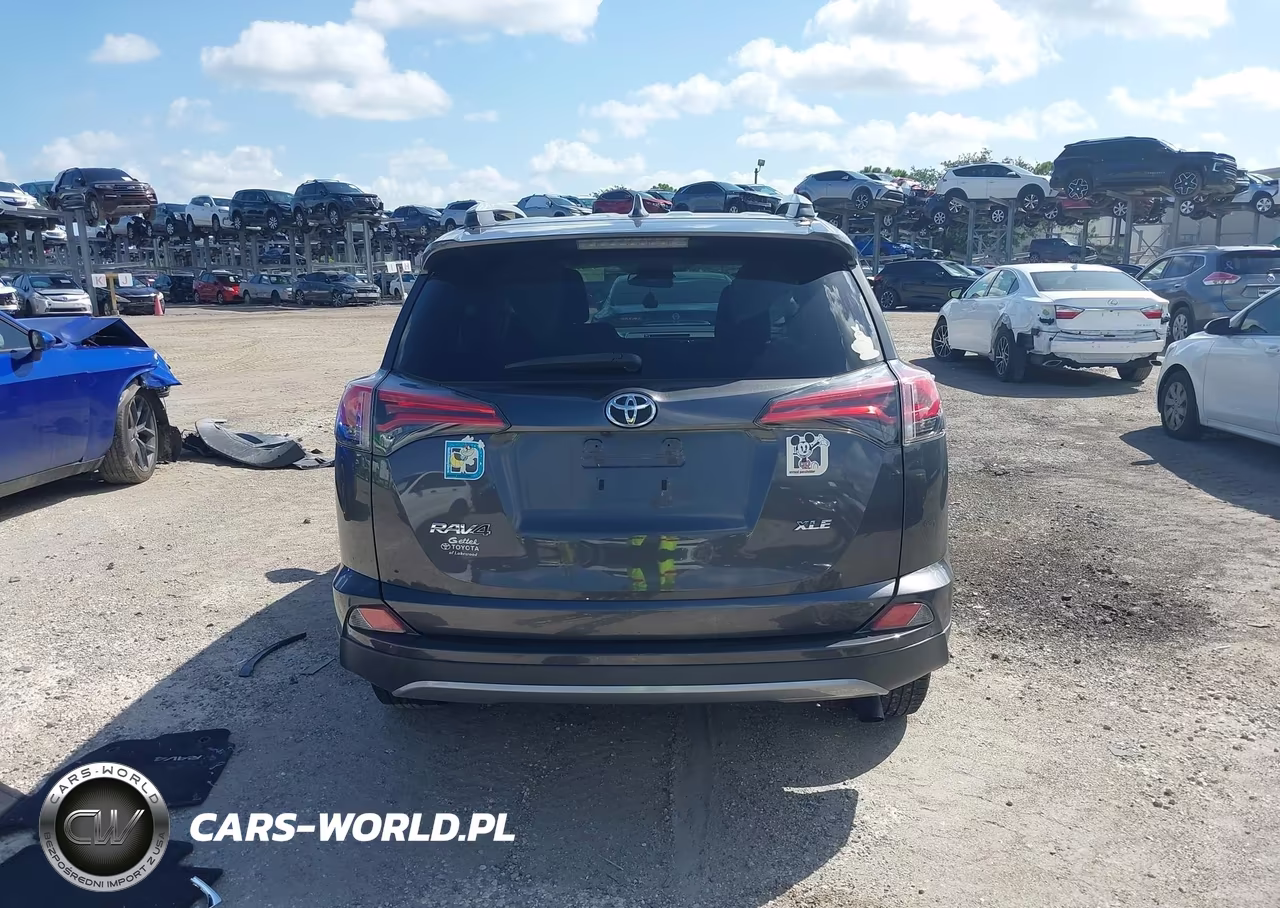 2018 Toyota Rav4 Xle VIN:2T3WFREV7JW501918 - 17