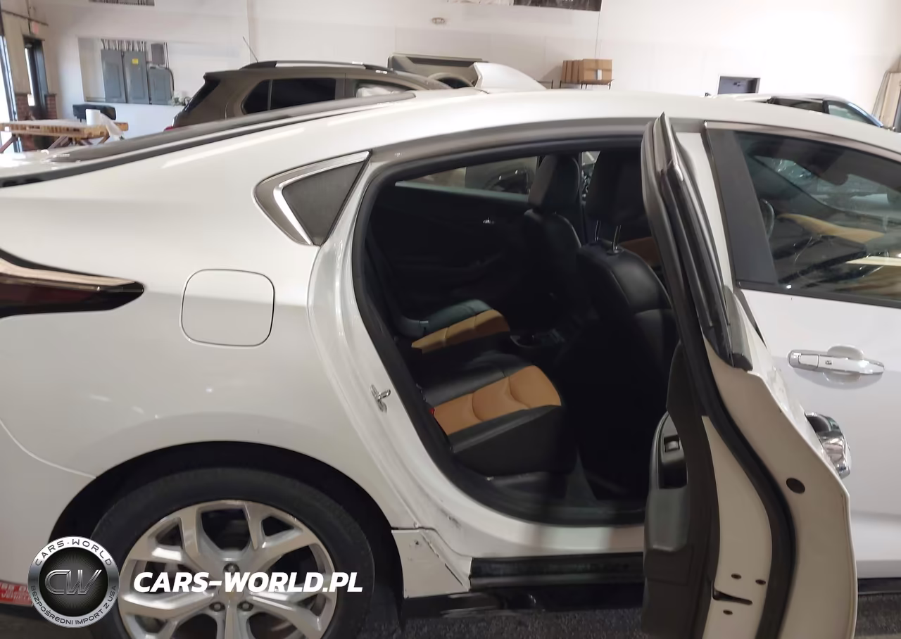 2018 Chevrolet Volt Premier VIN:1G1RD6S53JU133250 - 8