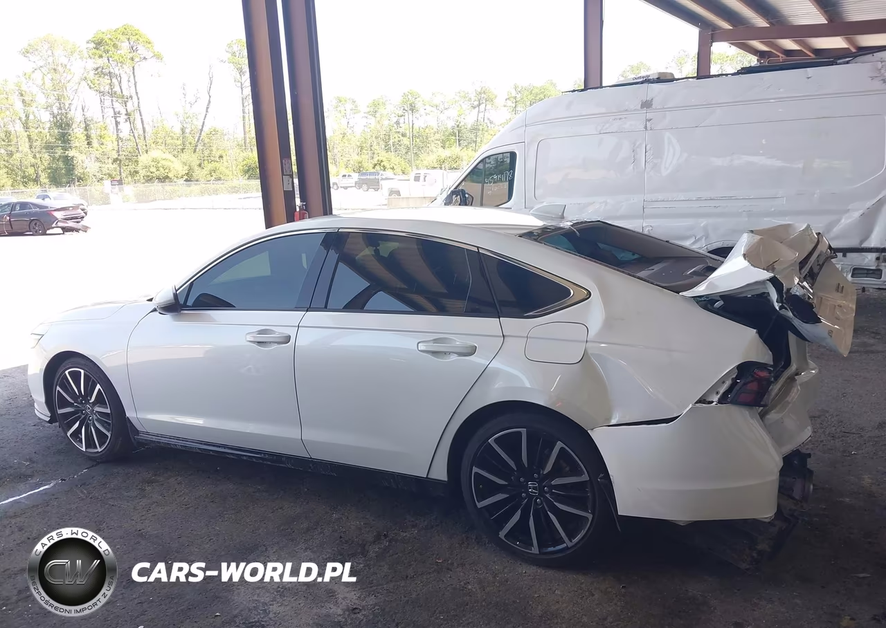 2025 Honda Accord Hybrid Touring VIN:1HGCY2F89SA051574 - 14
