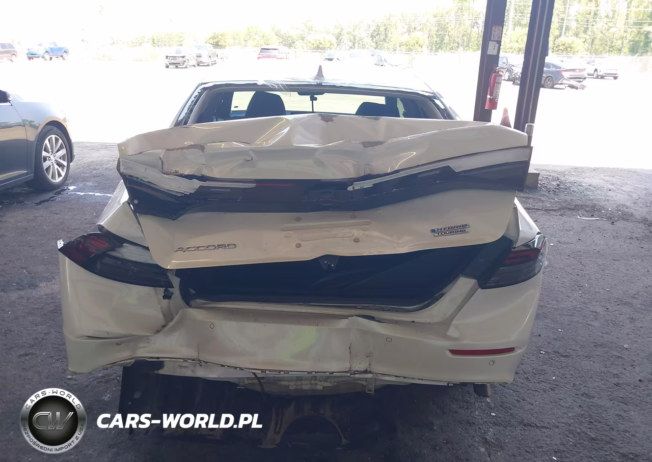 2025 Honda Accord Hybrid Touring VIN:1HGCY2F89SA051574 - 16