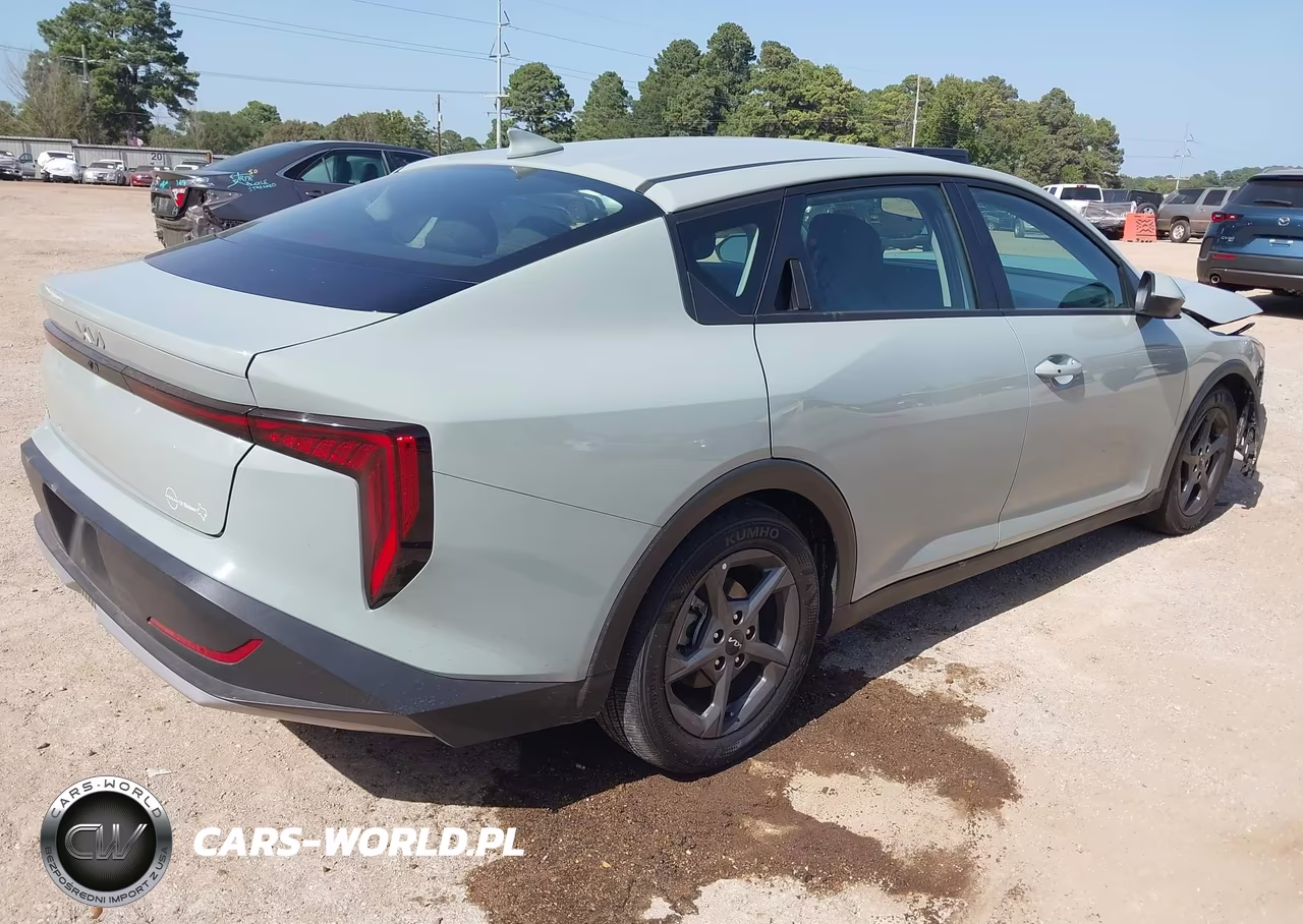 2025 Kia K4 Lxs VIN:3KPFT4DE0SE006535 - 4