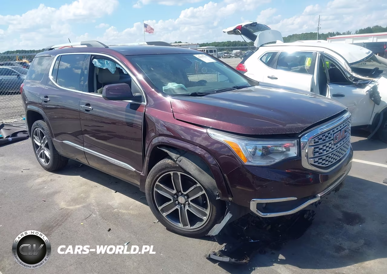 2017 GMC Acadia Denali – zdjęcie 1 z 16