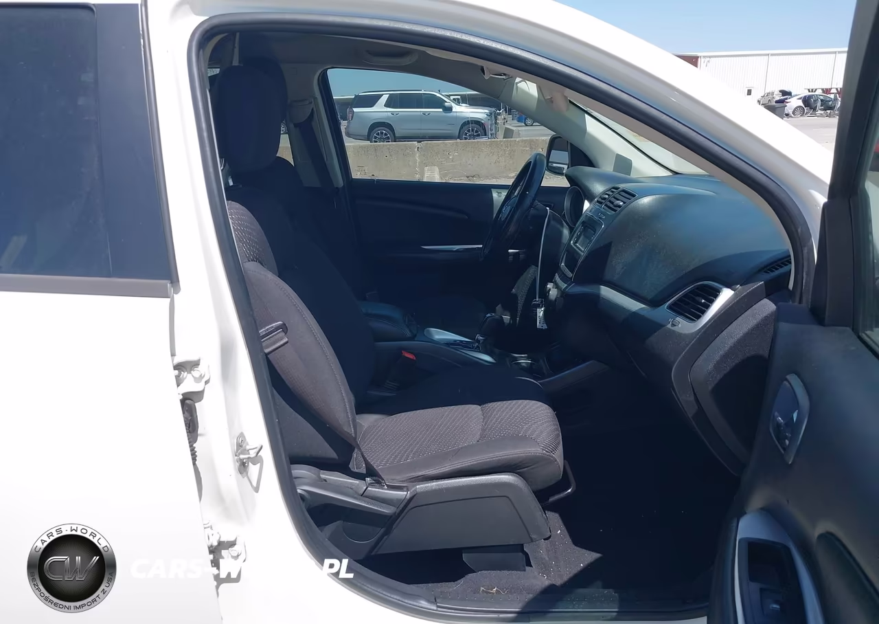 2018 Dodge Journey Se VIN:3C4PDCAB1JT157481 - 5
