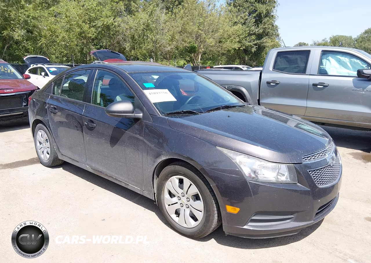 2014 Chevrolet Cruze Ls Auto – zdjęcie 1 z 13