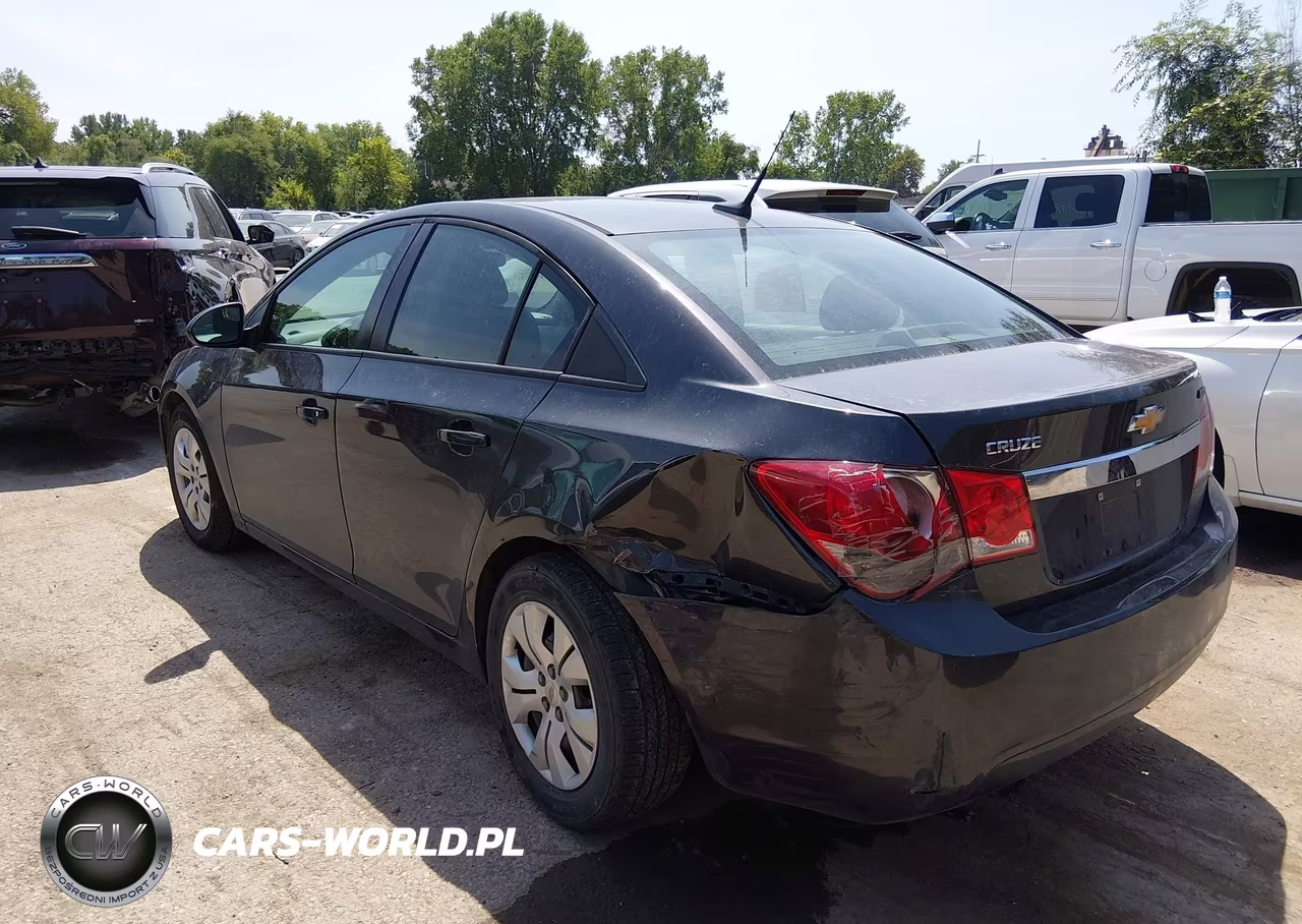 2014 Chevrolet Cruze Ls Auto VIN:1G1PA5SH7E7378738 - 3