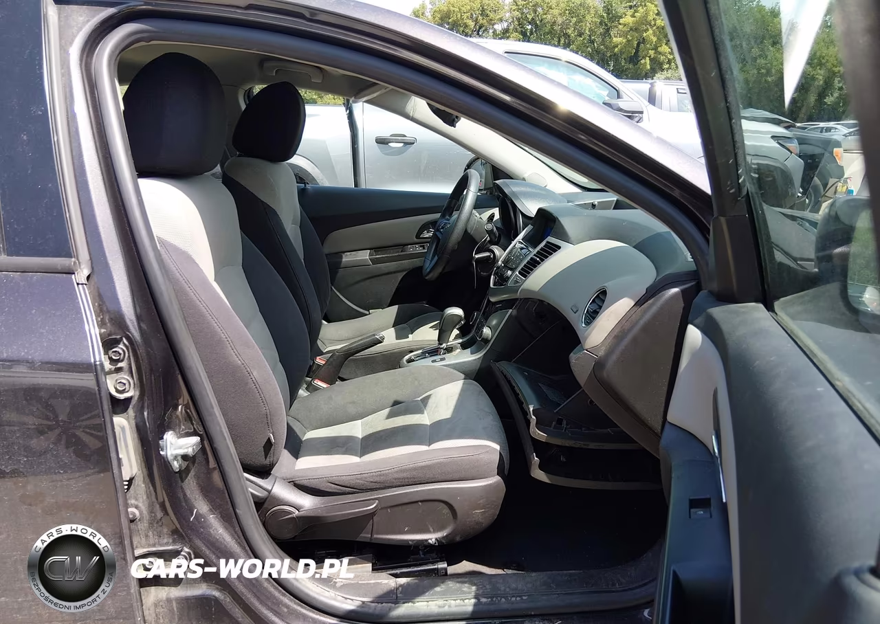 2014 Chevrolet Cruze Ls Auto VIN:1G1PA5SH7E7378738 - 5