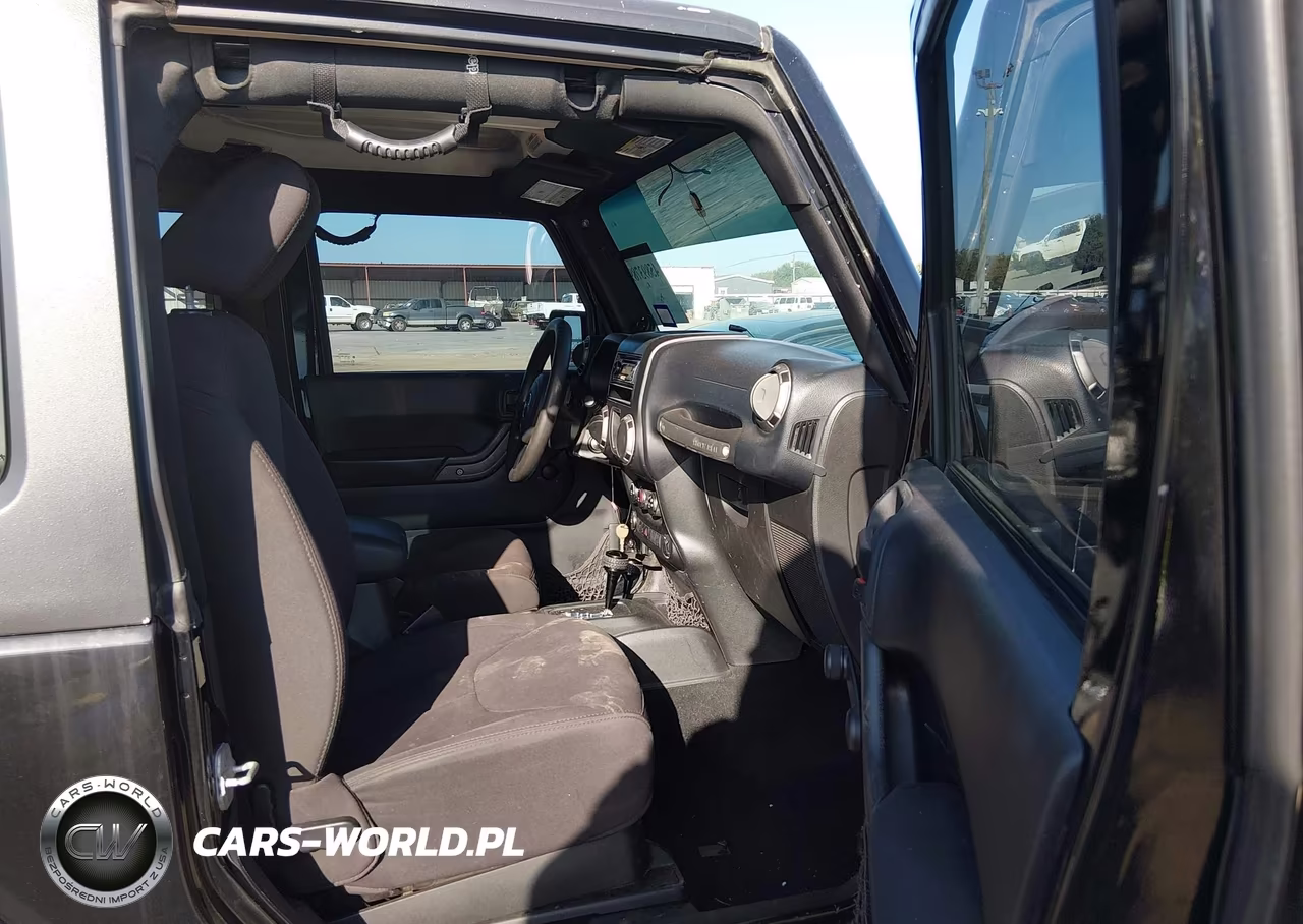 2013 Jeep Wrangler Sport VIN:1C4AJWAG2DL598841 - 5