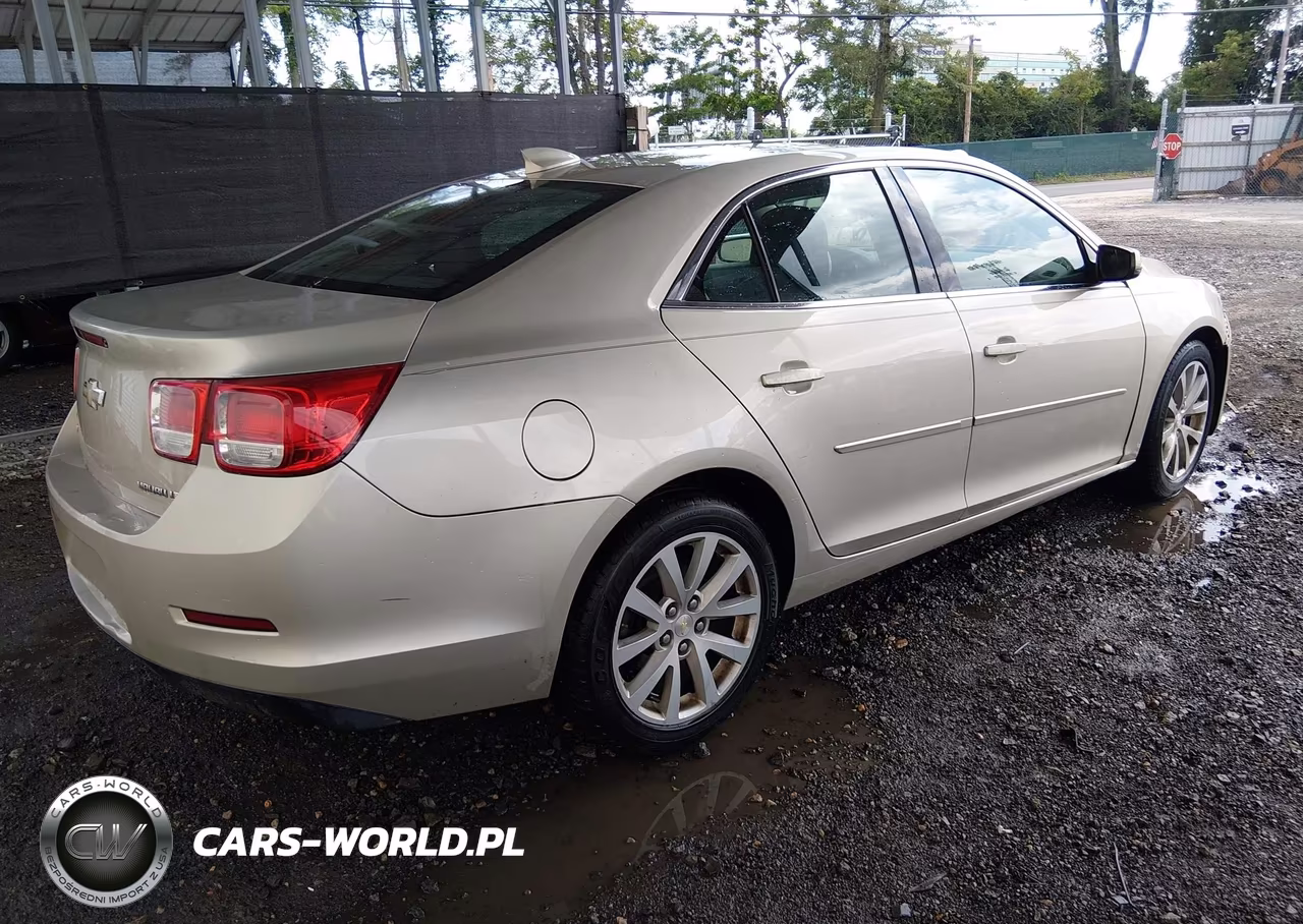 2015 Chevrolet Malibu 2Lt VIN:1G11D5SL9FF329694 - 4