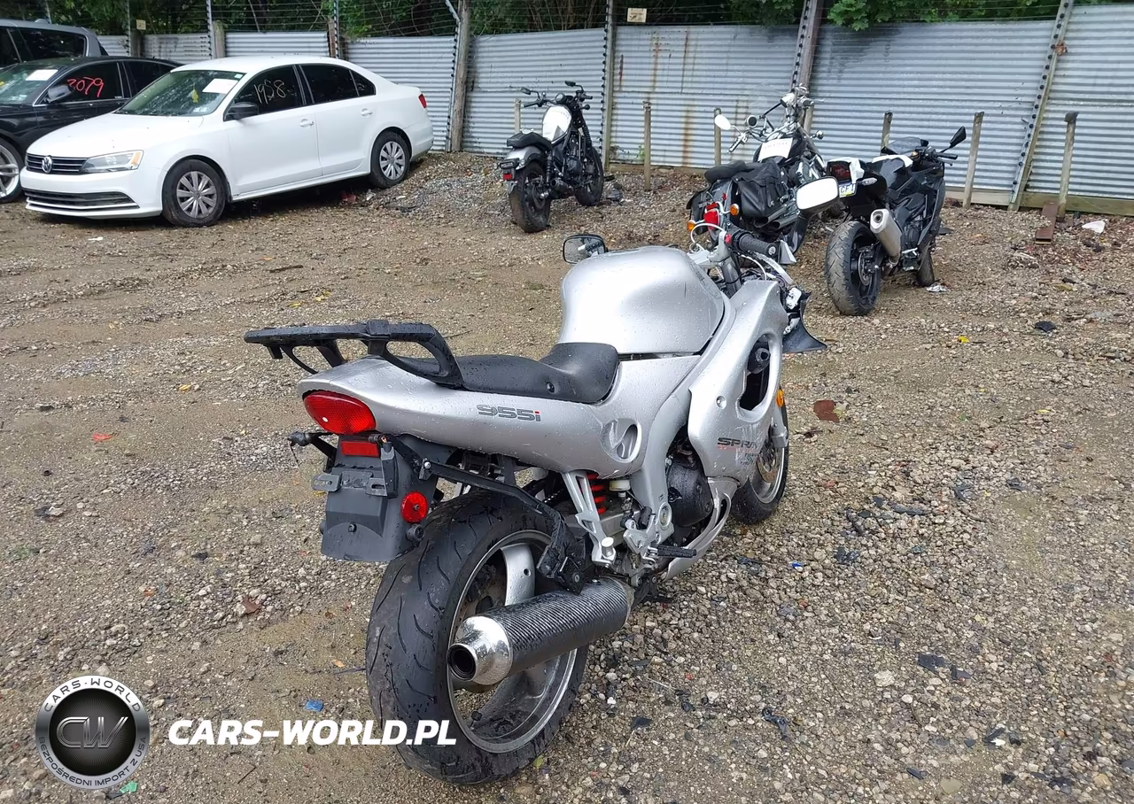 2003 Triumph Motorcycle Sprint St VIN:SMT600FS13J170466 - 4