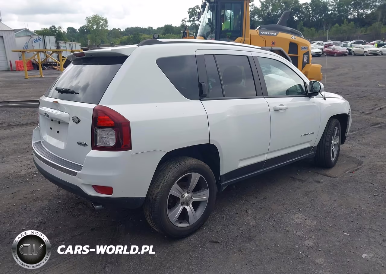 2017 Jeep Compass High Altitude VIN:1C4NJDEB0HD109423 - 4