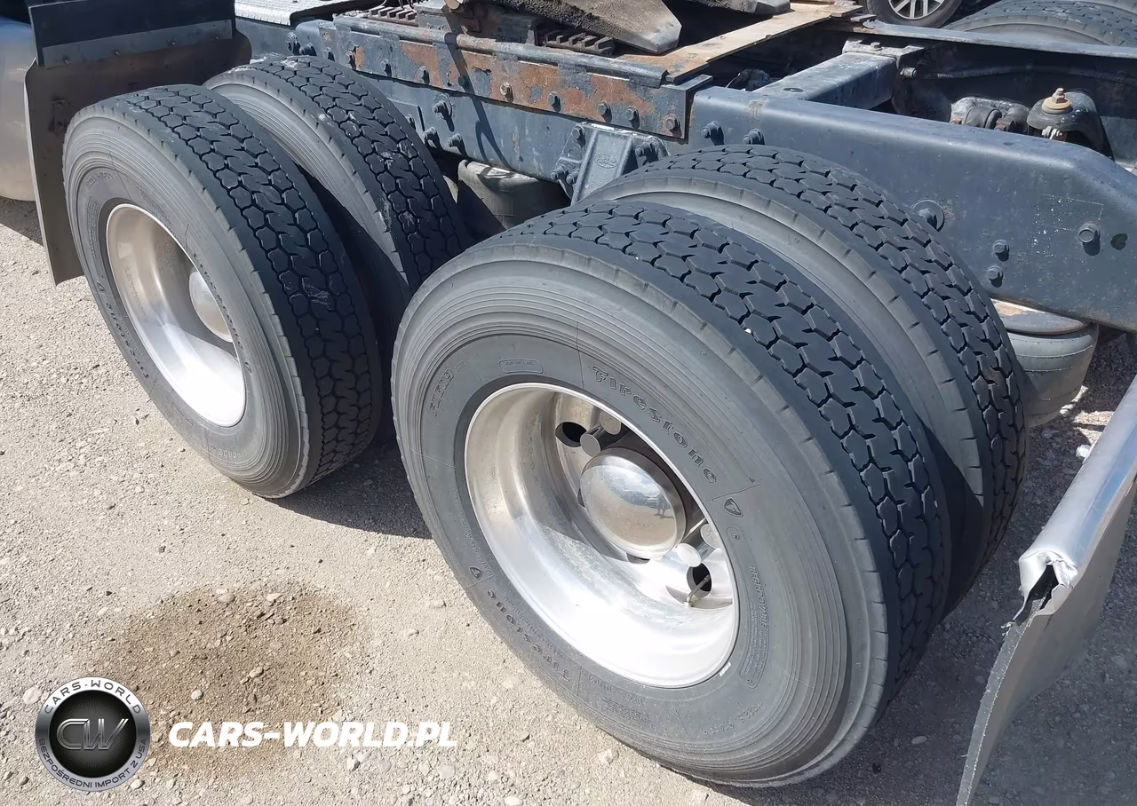 2004 Peterbilt 379 VIN:1XP5DB9X24D825749 - 14