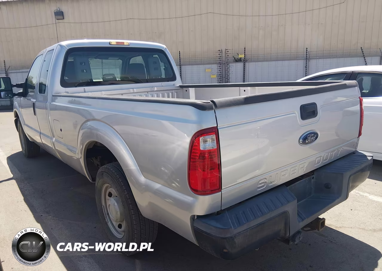 2015 Ford F-250 Xl VIN:1FT7X2A63FED32132 - 3