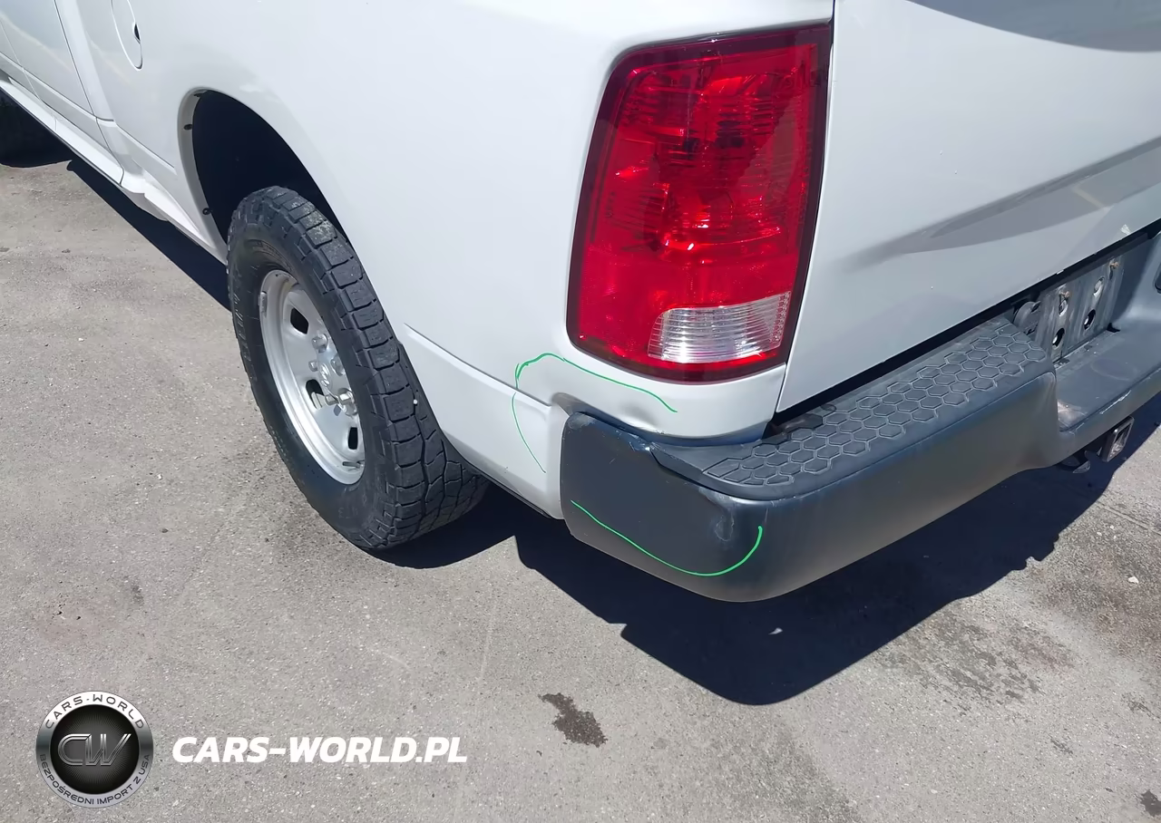 2019 Ram 1500 Classic Tradesman 4X4 6'4 Box VIN:1C6RR7FG4KS645498 - 12
