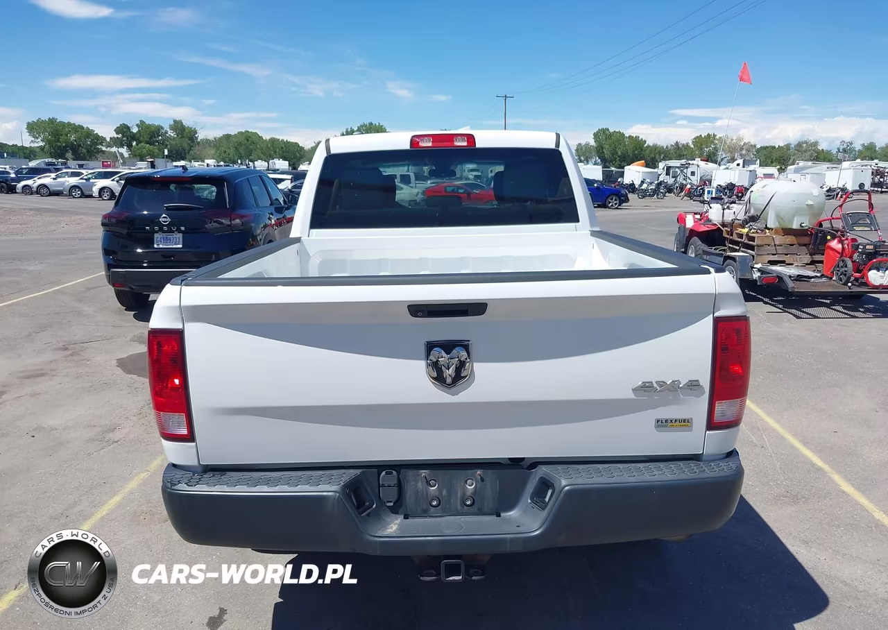 2019 Ram 1500 Classic Tradesman 4X4 6'4 Box VIN:1C6RR7FG4KS645498 - 17