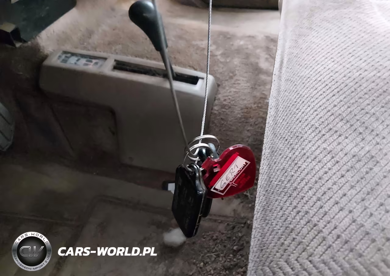 1996 GMC Yukon VIN:1GKEK13R2TJ753970 - 11