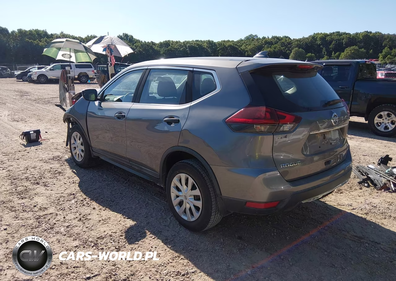 2018 Nissan Rogue S VIN:KNMAT2MV6JP588931 - 3