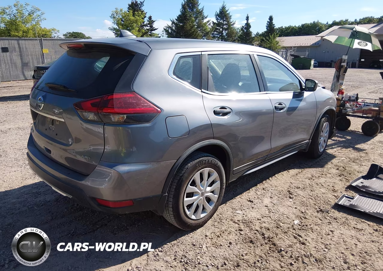 2018 Nissan Rogue S VIN:KNMAT2MV6JP588931 - 4