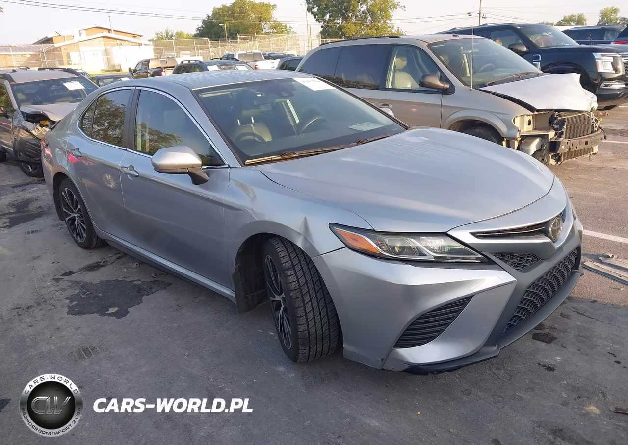 2020 Toyota Camry Se – zdjęcie 1 z 16