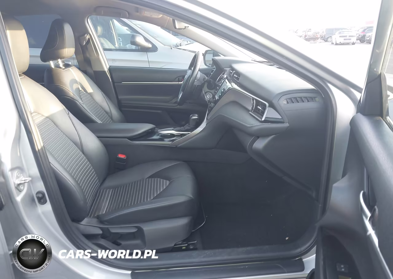 2020 Toyota Camry Se VIN:4T1G11AK8LU972407 - 5