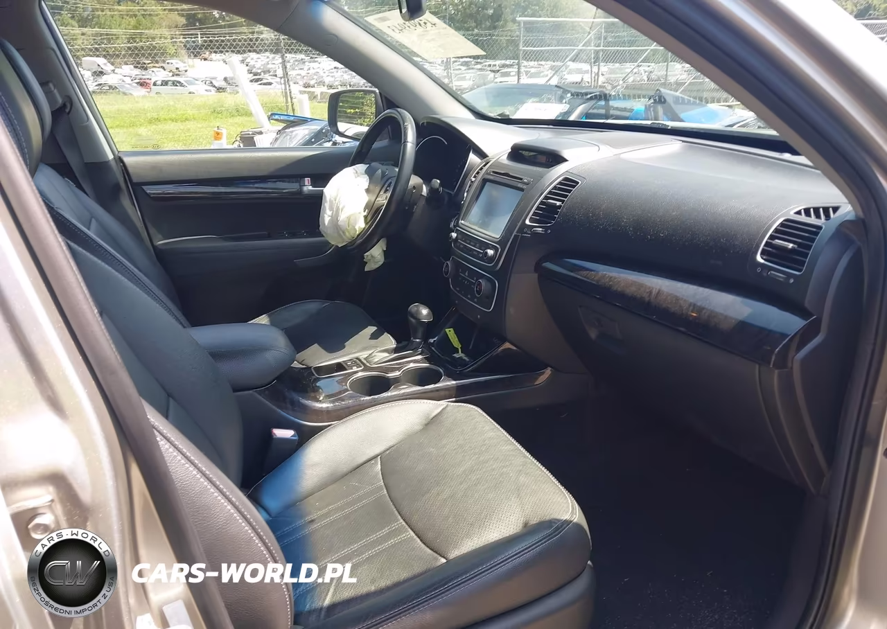 2014 Kia Sorento Lx VIN:5XYKT3A65EG485970 - 5